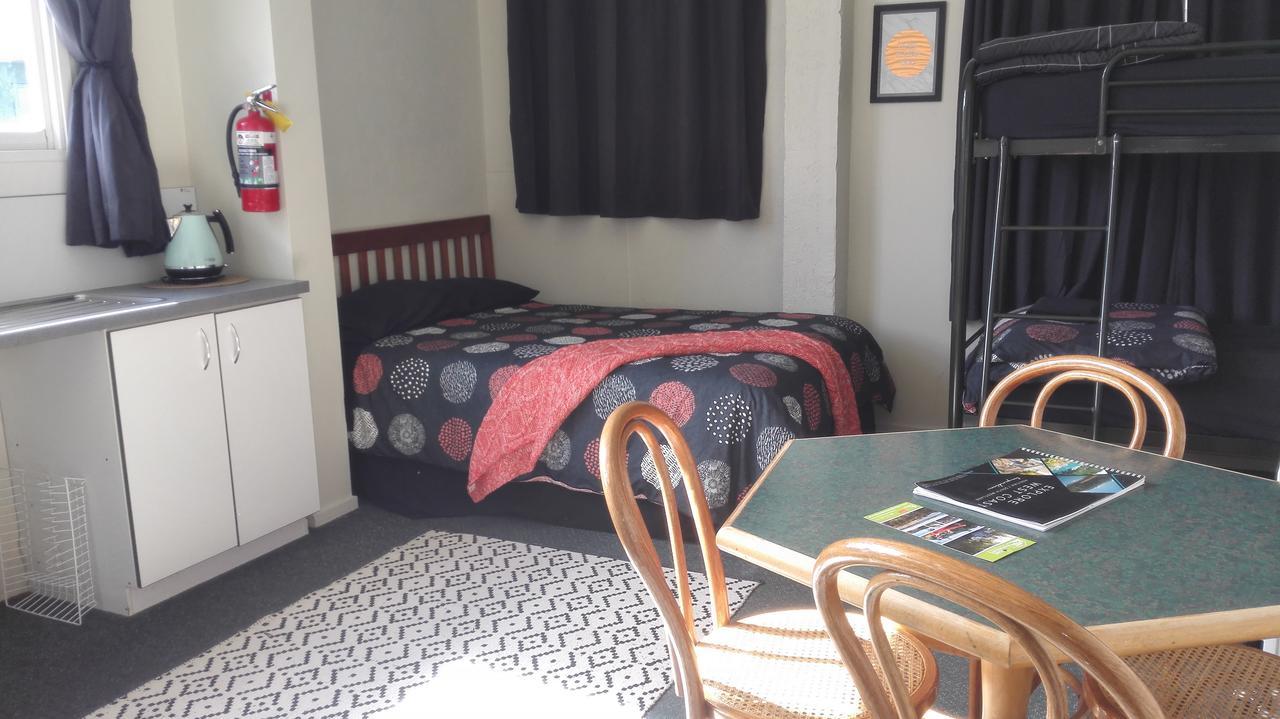 Mountain Jade Backpackers,Private Rooms & Studios Hokitika Exterior foto