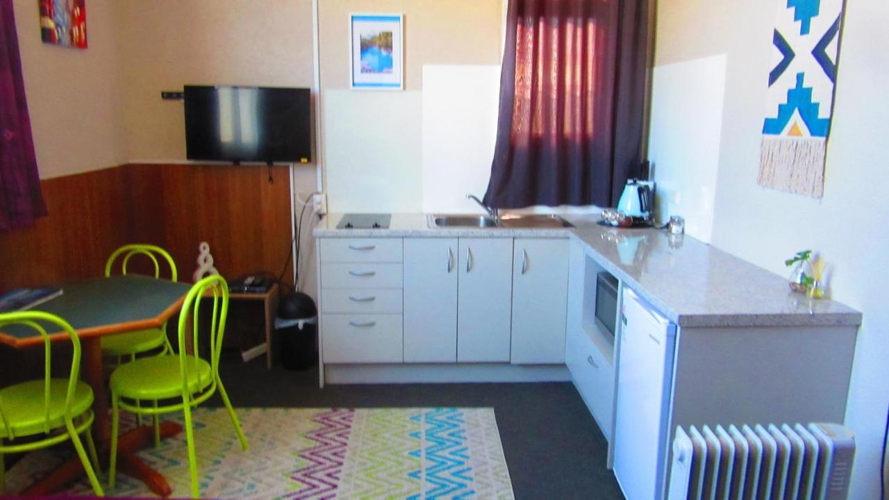 Mountain Jade Backpackers,Private Rooms & Studios Hokitika Exterior foto